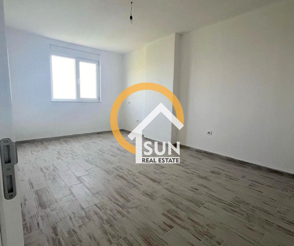 Lezhe Shengjin, shitet apartament 1+1+Ballkon Kati 7, 70 m² 59.500 € (KUNE, SHENGJIN)