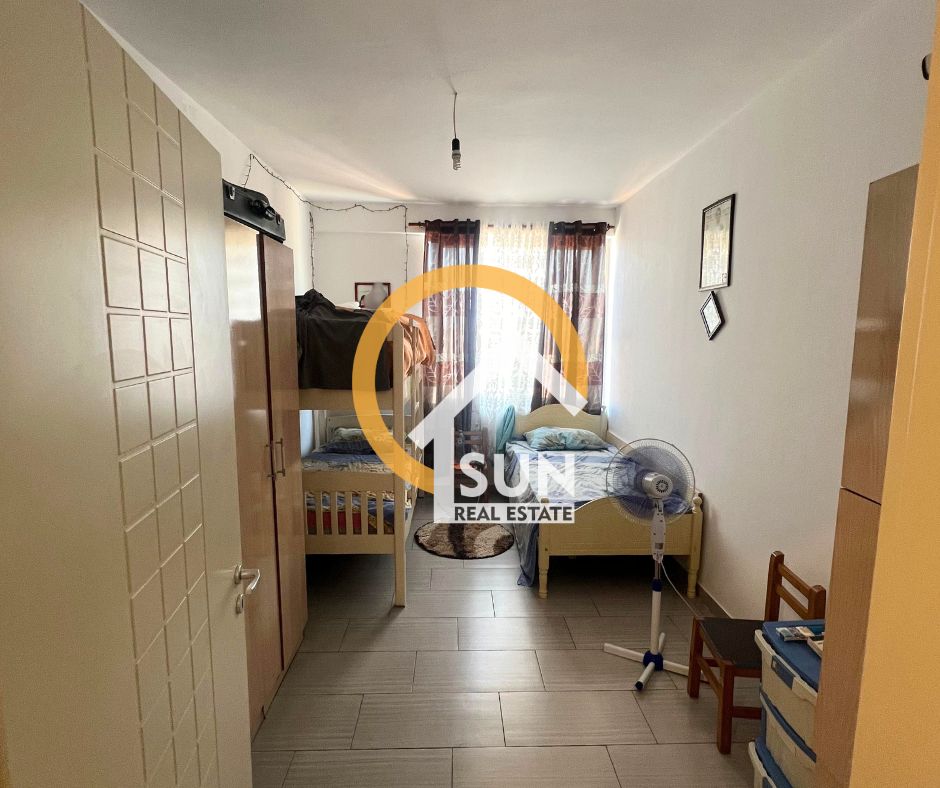 Shkoder, shitet apartament 2+1+Ballkon Kati 8, 100 m² 80.000 € (RUS, SHKODER)