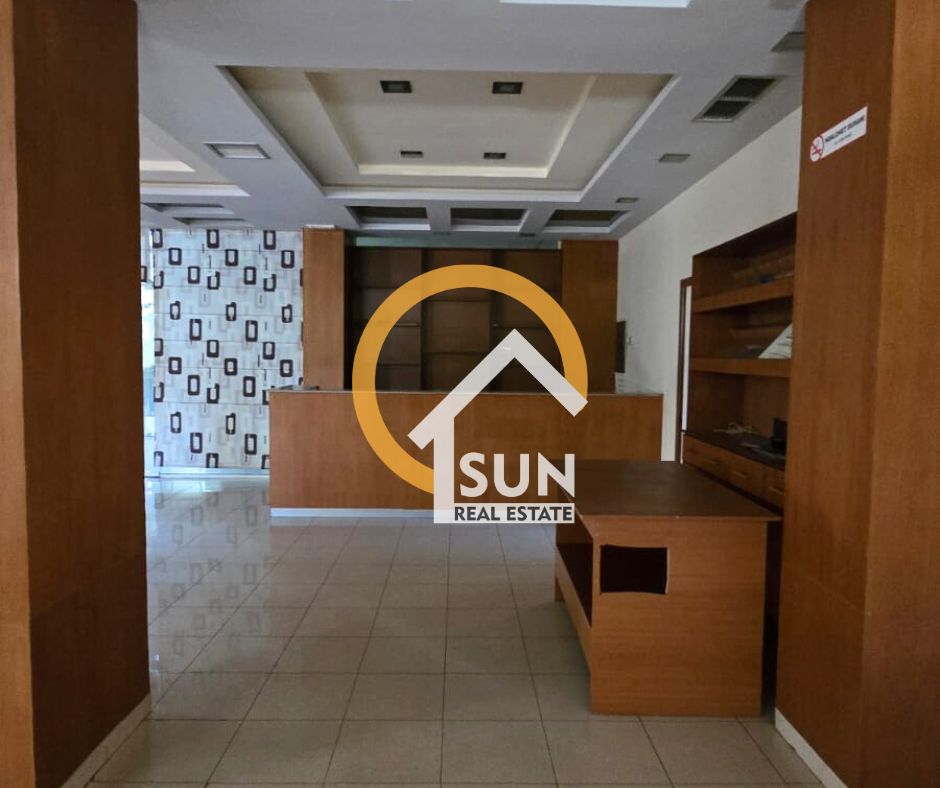 Shkoder, shitet ambjent biznesi Kati 0, 160 m² 115.000 € (BULEVARDI BUJAR BISHANAKU)