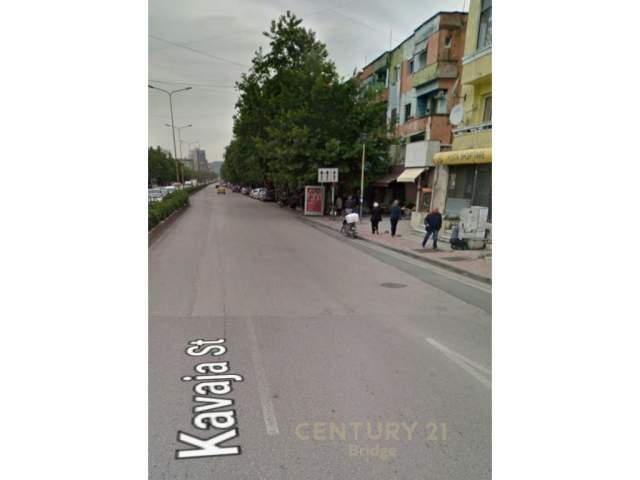 Tirane, shitet dyqan Kati 0, 70 m² 370.000 Euro (Rruga e Kavajes)