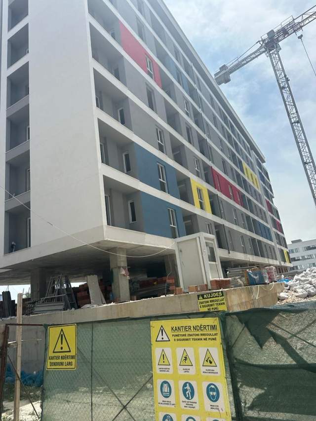 Tirane, shitet apartament 1+1+BLK Kati 8, 52 m² 44.000 Euro (Univers City, QTU)