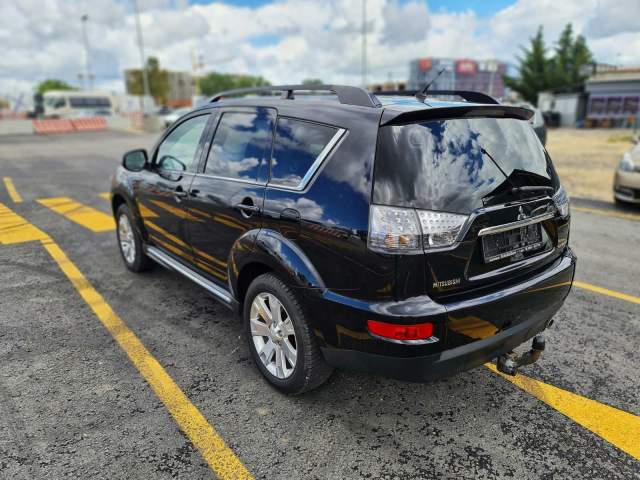 Tirane, shes xhip Mitsubishi Viti 2012, 12.500 Euro