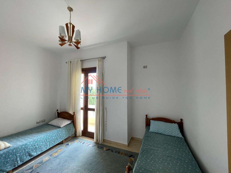 Tirane, jepet me qera Vile 3 Katshe Kati 1, 350 m² 2.500 € (Vishaj)