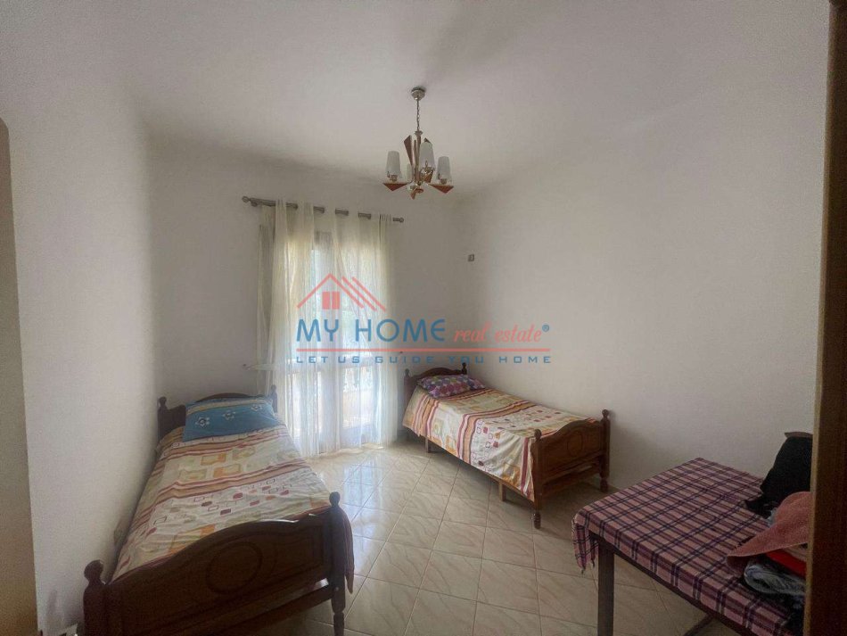 Tirane, jepet me qera Vile 3 Katshe Kati 1, 350 m² 2.500 € (Vishaj)
