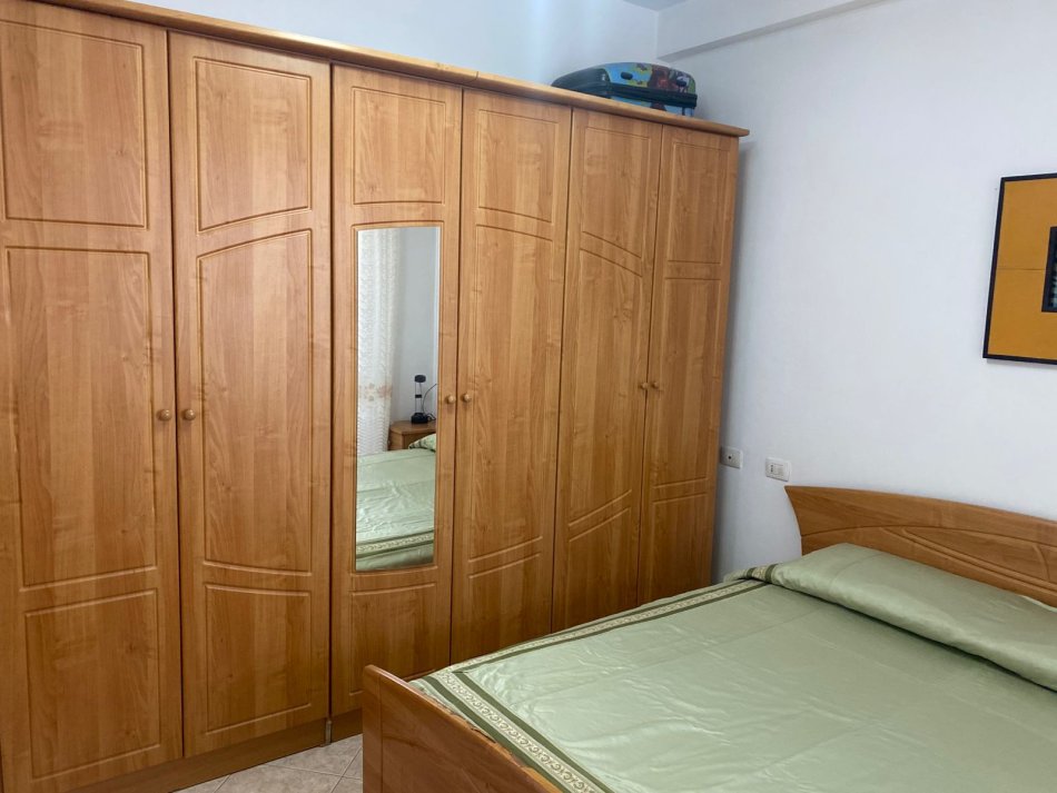 0683487469 Tirane, jepet me qera apartament 1+1+Ballkon Kati 8, 70 m² 550 € (Vizion Plus)