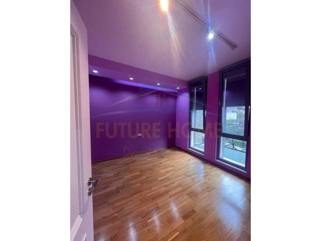 Tirane, shitet Vile Dublex 181 m² 440.000 Euro (Liqeni i Thate)
