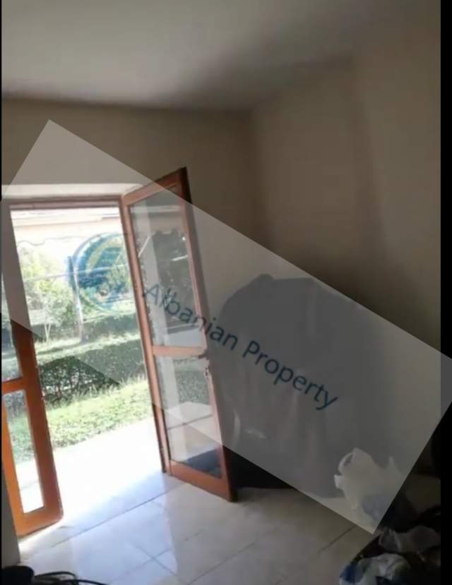 Elbasan, shitet lokal Kati 1, 68 m² 55.000 Euro