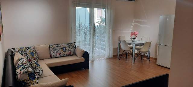 Tirane, jepet me qera apartament Kati 4, 115 m² 750 Euro (Eduard Mano)