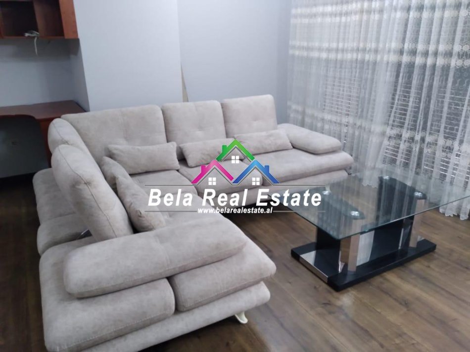 Tirane, jepet me qera apartament 2+1 Kati 1, 115 m² 700 € (kodra e diellit)