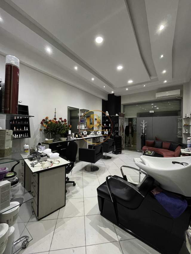 Tirane, shes dyqan Kati 1, 59 m² 170.000 Euro (Rruga " Xhorxh .W. Bush ")