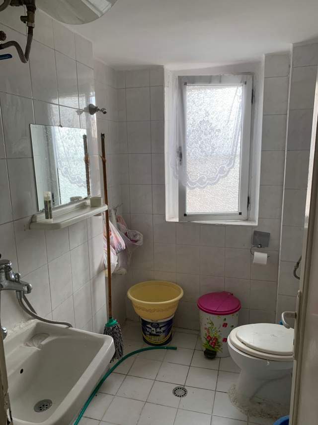 Tirane, shes apartament 2+1+BLK Kati 4, 81 m² 70.000 Euro (laprake)