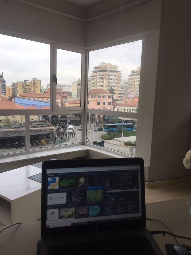Tirane, ofrojme trajnime Web Development Trajnime