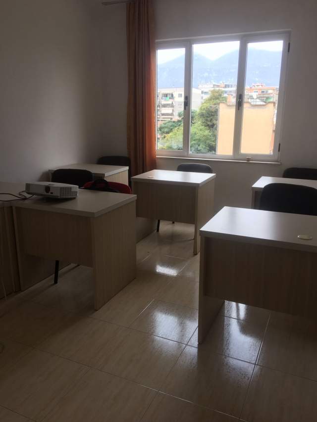 Tirane, ofrojme trajnime Web Development Trajnime