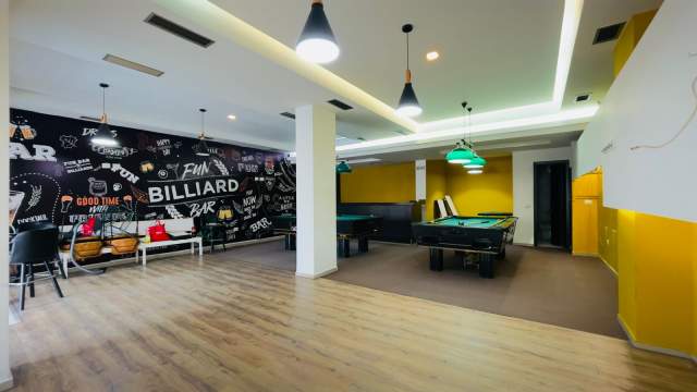 Tirane, jap me qera ambjent biznesi Kati 0, 110 m² 1.200 Euro (Ish parku)