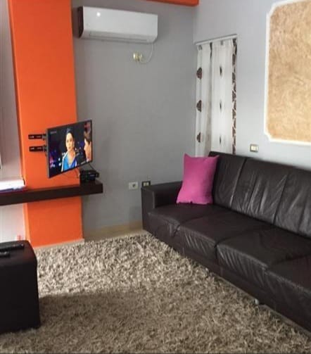 Tirane, shes apartament Kati 7, 133 m² 130.000 Euro (Stacioni i Trenit)