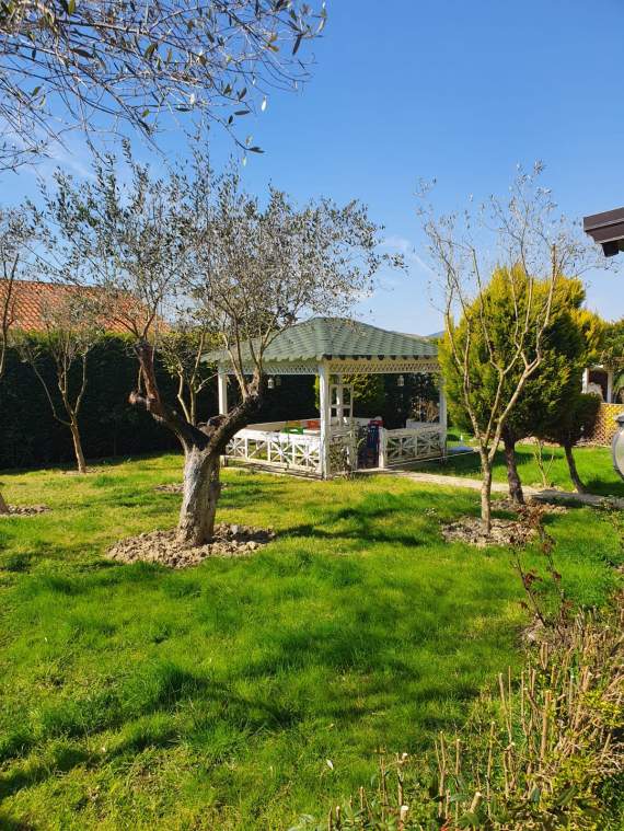 Tirane, shitet Vile 800 m² 370.000 Euro (Peze e Vogel)