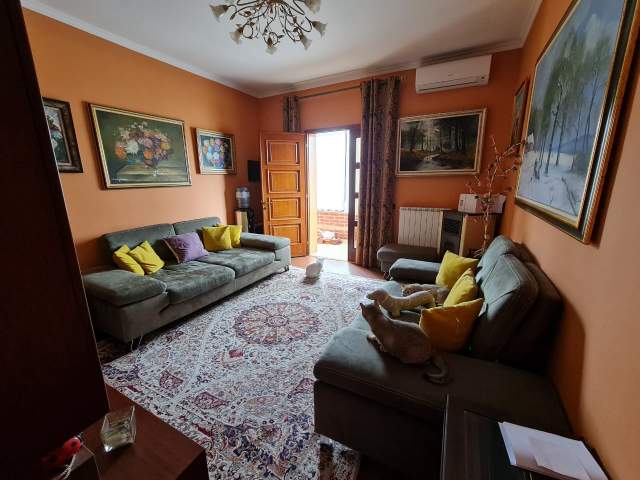 Tirane, shitet Vile 800 m² 370.000 Euro (Peze e Vogel)