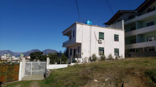Tirane, shitet Vile 542 m² 290.000 Euro (Vilat Gjermane)