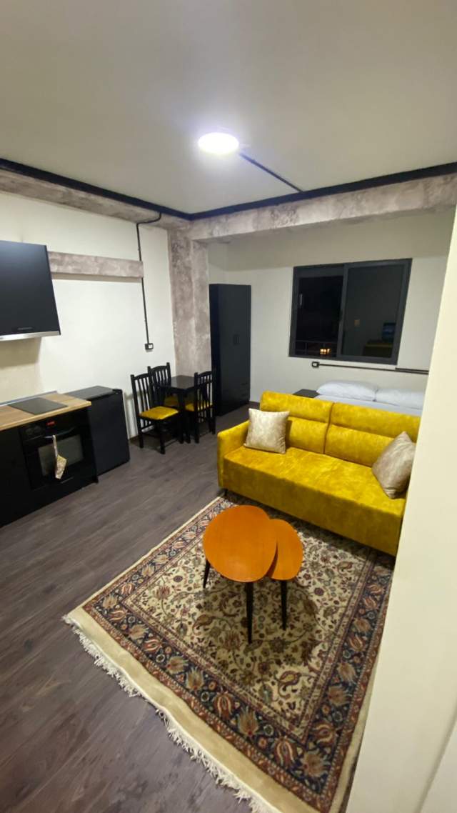 Tirane, ofert apartament 1+1+BLK Kati 5, 120.000 Euro (Me siperfaqe    100 m2)