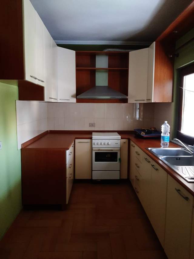 Tirane, shitet apartament 2+1+BLK Kati 5, 100 m² 75.000 Euro (Adresa: Rr  Xhanfise keko.)