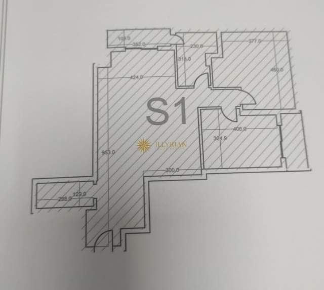 Tirane, shitet apartament Kati 4, 120 m² 190.000  (Kopshti Zoologjik)