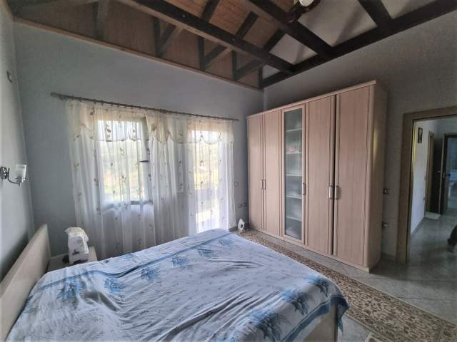 Tirane, shitet Vile 5+1 306 m² 320.000 Euro (Berzhite)