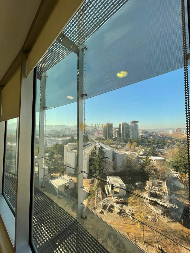 Tirane, jepet me qera Kati 9, 69 m² 1.000 Euro (ETC)