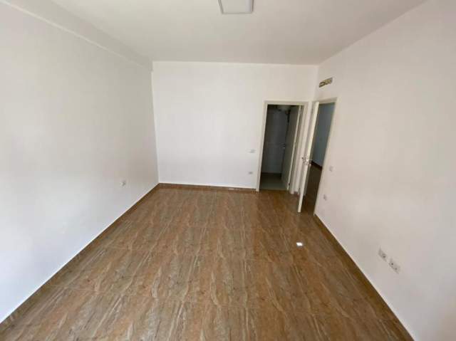Tirane, ofert apartament 2+1+BLK Kati 6, 100 m² 12.500 Euro (Adresa:  Rr. 5 maji)