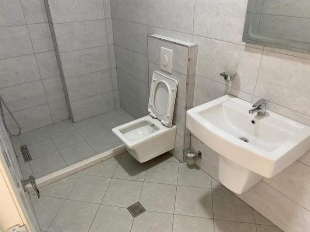 Tirane, ofert apartament 2+1+BLK Kati 6, 100 m² 12.500 Euro (Adresa:  Rr. 5 maji)