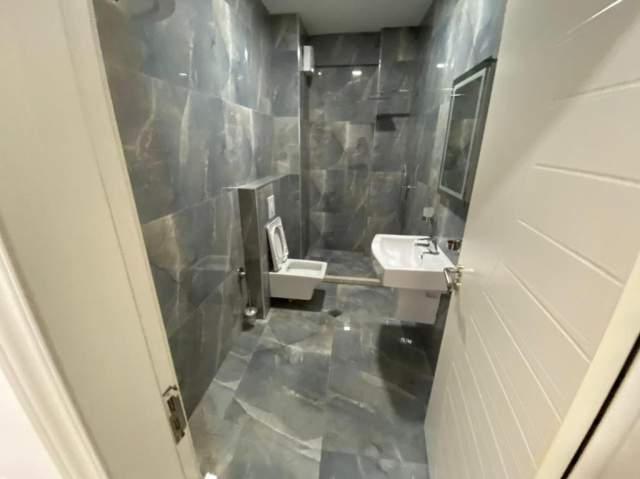 Tirane, ofert apartament 2+1+BLK Kati 6, 100 m² 12.500 Euro (Adresa:  Rr. 5 maji)