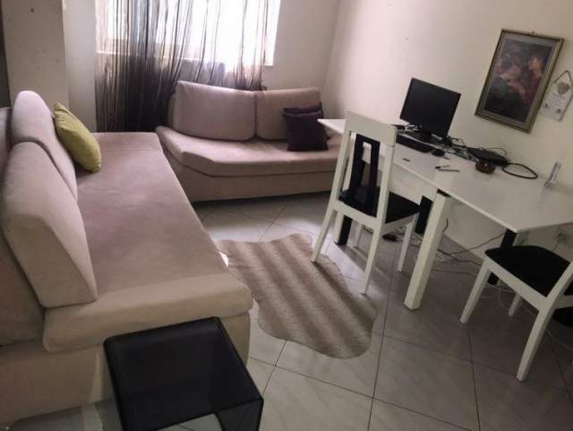 Tirane, jepet me qera apartament 1+1+BLK Kati 4, 60 m² 300  (ali demi)