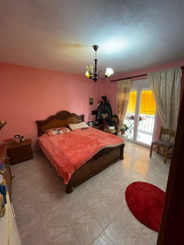 Tirane, shitet apartament 2+1+BLK Kati 5, 100 m² 110.000 Euro (Tregu elektrik  . Rr .Petro Nini Luarasi)