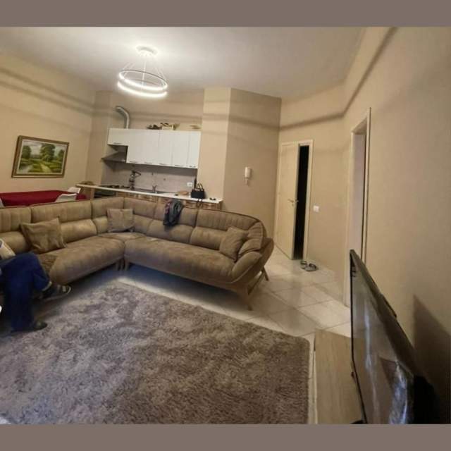Tirane, shitet apartament 2+1 160 m² 135.000 Euro (Liqeni i Thate)