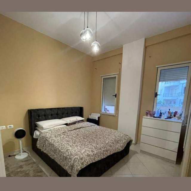 Tirane, shitet apartament 2+1 160 m² 135.000 Euro (Liqeni i Thate)