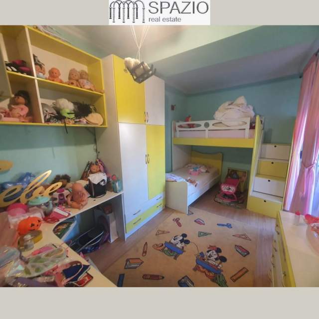 Tirane, shitet apartament 165 m² 185.000 Euro