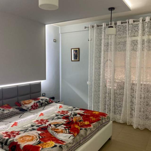 Tirane, shitet apartament 2+1+BLK 140 m² 230.000 Euro