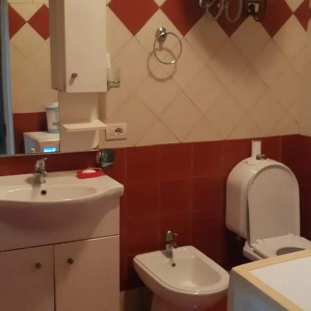 Tirane, shitet 1+1 61 m² 50.000 Euro