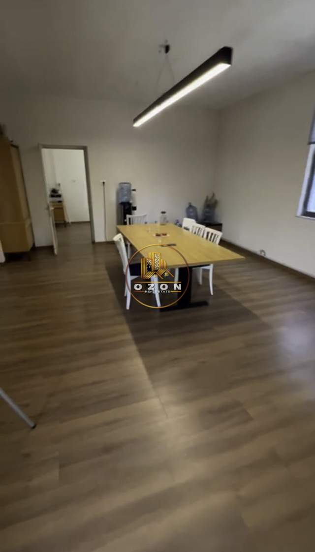 Tirane, jap me qera ambjent biznesi Kati 2, 150 m² 800 Euro (Rruga e Elbasanit)