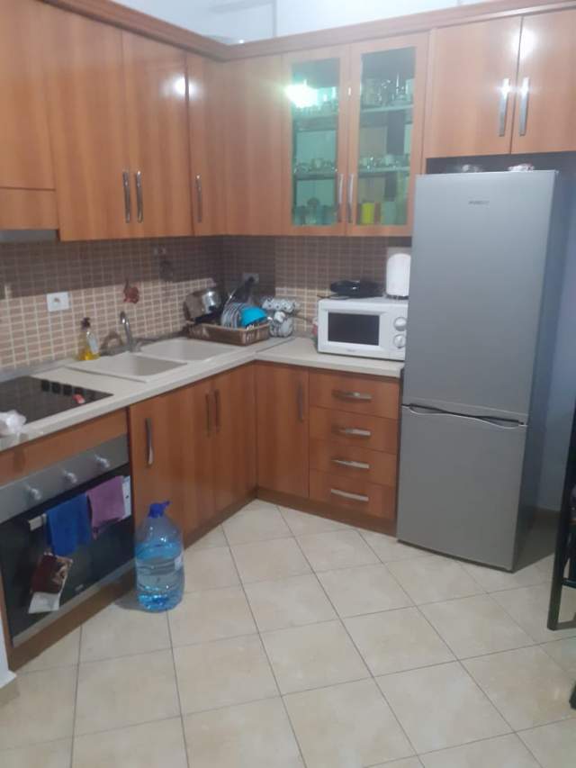 Tirane, shes apartament 2+1 Kati 3, 108 m² 92.000 Euro (Pallatet Cabej)