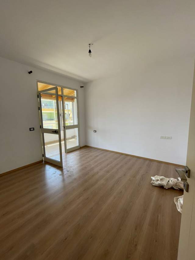 Tirane, shitet apartament 2+1+BLK Kati 6, 79 m² 75.000 Euro (Adresa:Astir te Vila L)