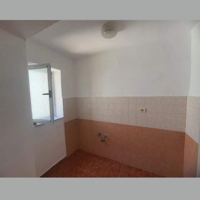 Tirane, shitet apartament 2+1+BLK 72 m² 74.000 Euro