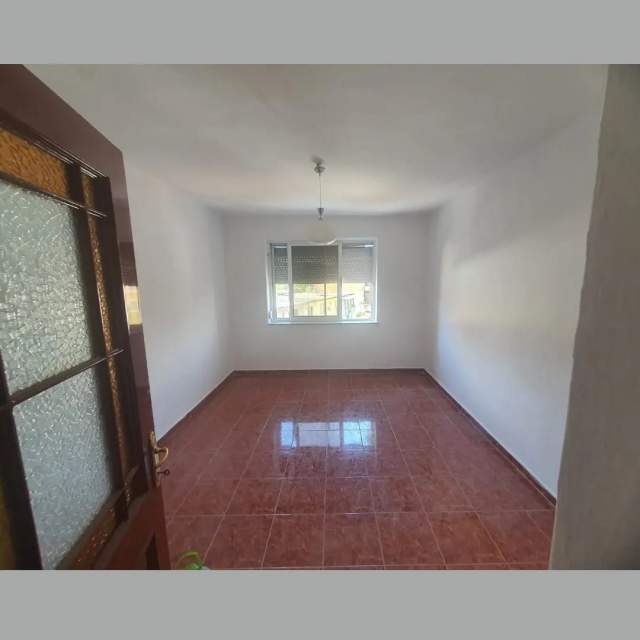 Tirane, shitet apartament 2+1+BLK 72 m² 74.000 Euro