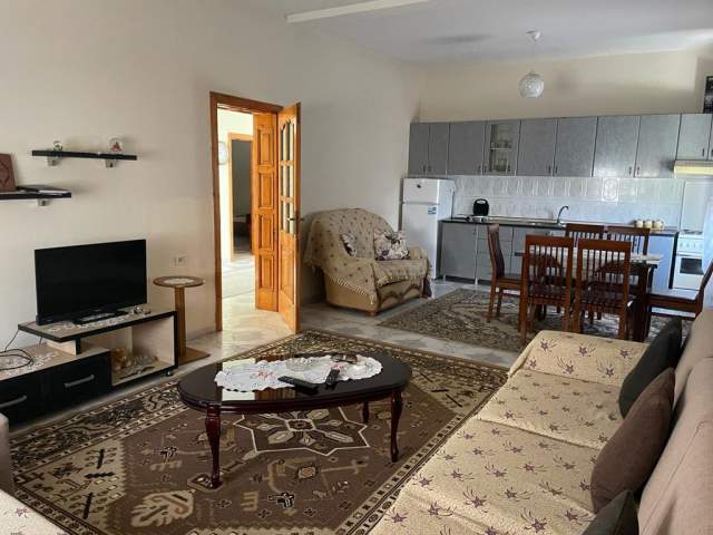 Tirane, shitet Vile 5+1+A+BLK Kati 0, 146 m² 200.000 Euro (Sharre)