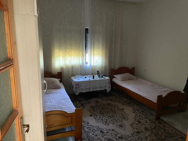 Tirane, shitet Vile 5+1+A+BLK Kati 0, 146 m² 200.000 Euro (Sharre)
