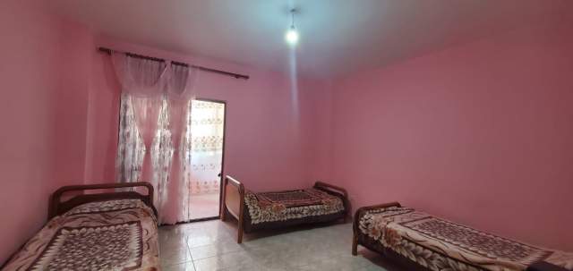 Tirane, shitet apartament 3+1 Kati 3, 139 m² 148.000 Euro (Adresa: Pallati me shigjeta, brenda kompleksit)