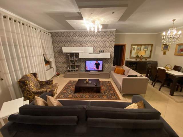 Tirane, shitet apartament 3+1+A+BLK 164 m² 410.000 Euro (rruga e barrikadave)