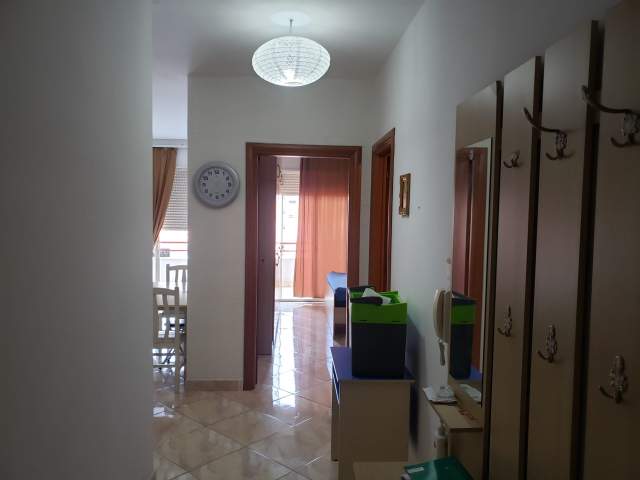 Tirane, jepet me qera apartament 2+1+BLK Kati 3, 87 m² 390 Euro