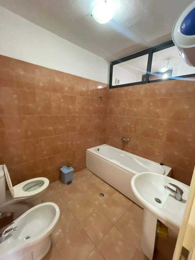 Tirane, shitet apartament 2+1+BLK Kati 7, 108 m² 96.000 Euro (Yzberisht)