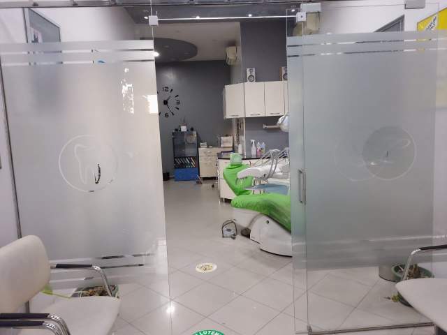 Tirane, jepet me qera dyqan Kati 1, 35 m² 42.000 Leke (5 maji)