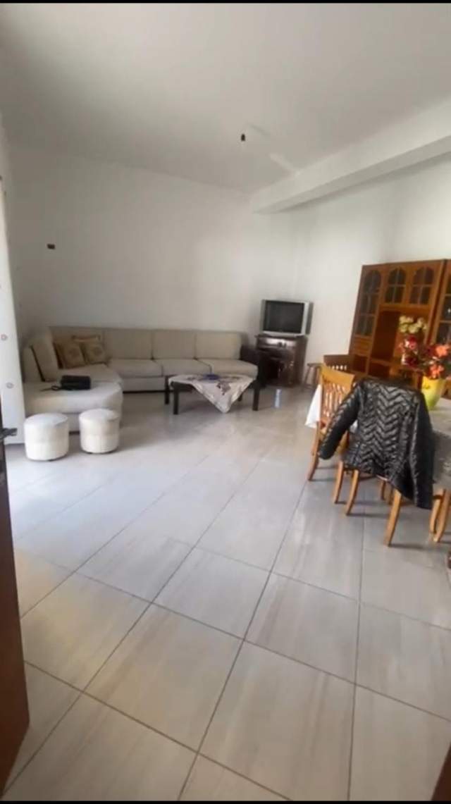 Tirane, jepet me qera apartament 2+1+BLK Kati 1, 130 m² 40.000 Leke (siro comorra)